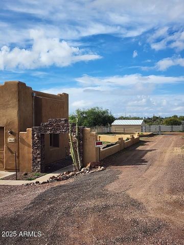 48012 N 16TH Lane, New River, AZ 85087