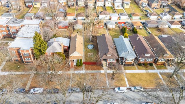 7627 S Prairie Avenue, Chicago, IL 60619