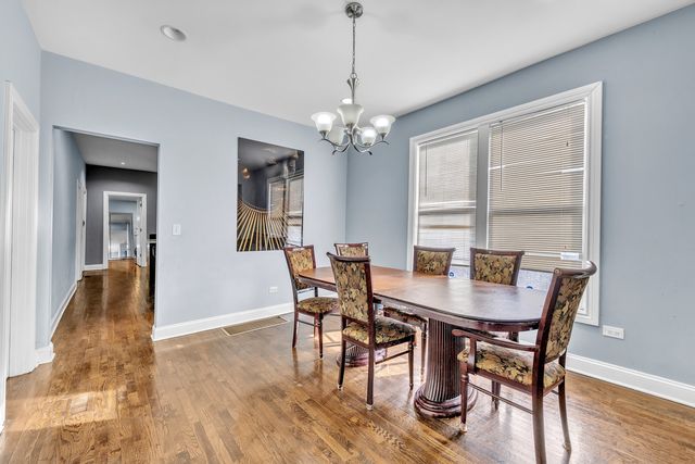 7627 S Prairie Avenue, Chicago, IL 60619