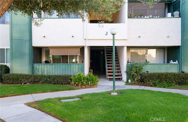 15321 Santa Gertrudes J110, La Mirada, CA 90638