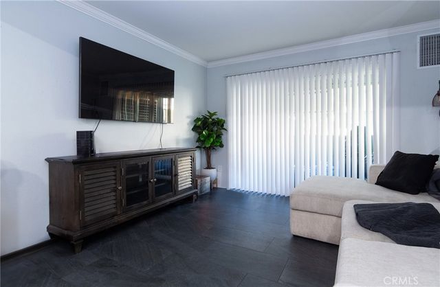 15321 Santa Gertrudes J110, La Mirada, CA 90638