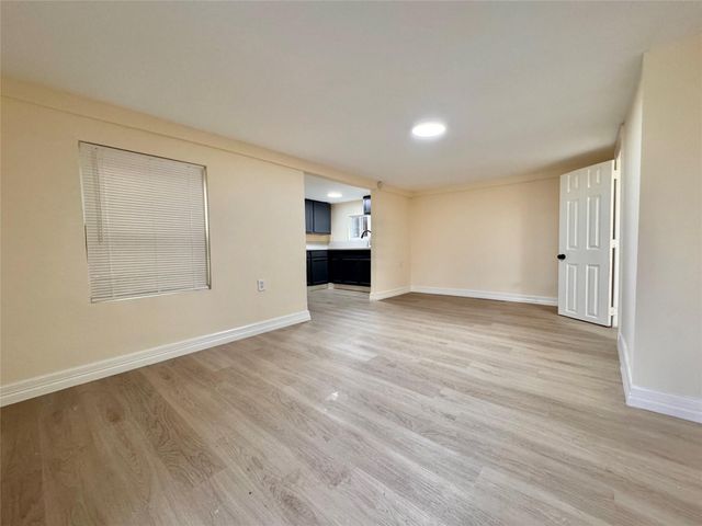 27 Norwood Street, Houston, TX 77011