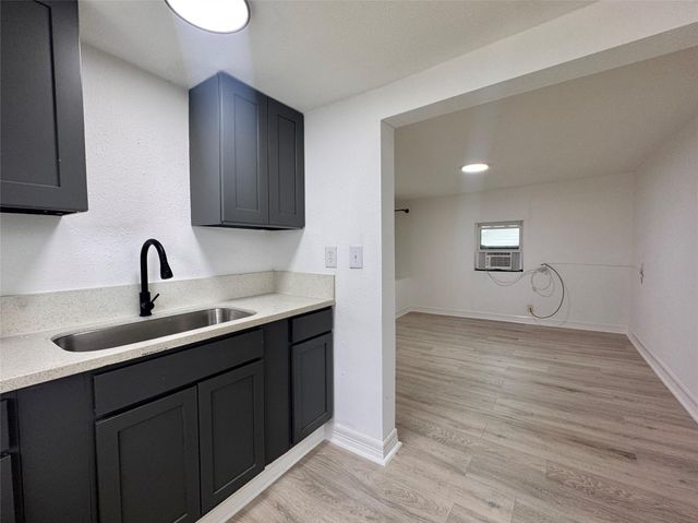27 Norwood Street, Houston, TX 77011