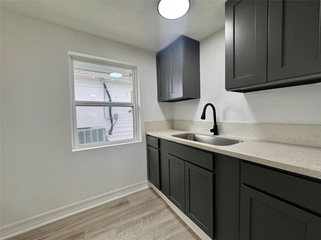 27 Norwood Street, Houston, TX 77011