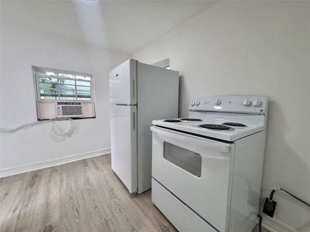 27 Norwood Street, Houston, TX 77011