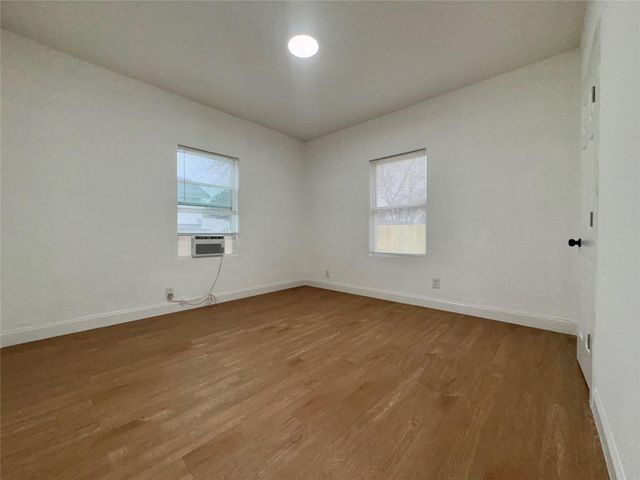 27 Norwood Street, Houston, TX 77011