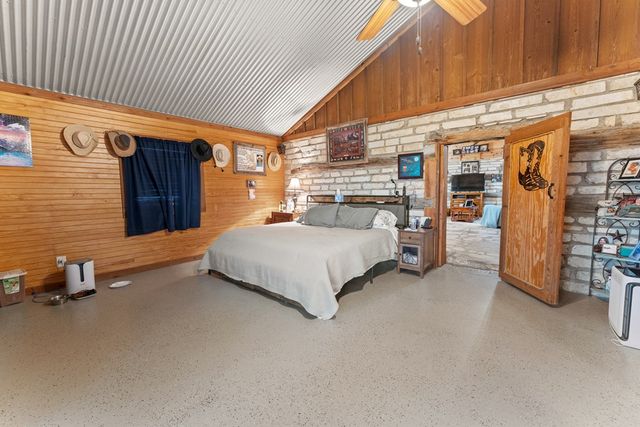 5996 RR 1376, Fredericksburg, TX 78624
