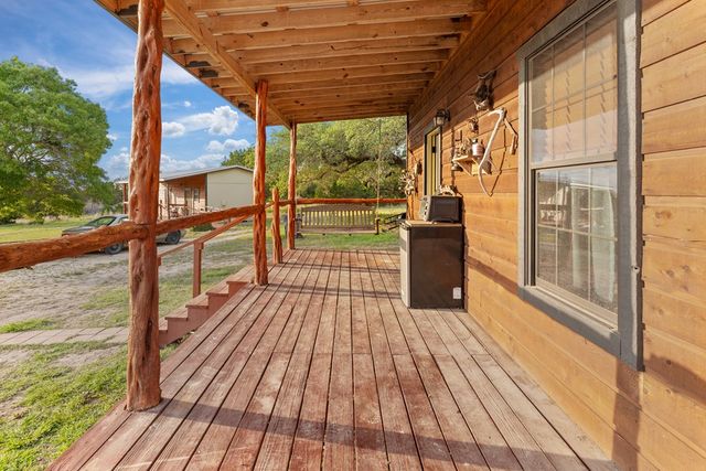 5996 RR 1376, Fredericksburg, TX 78624