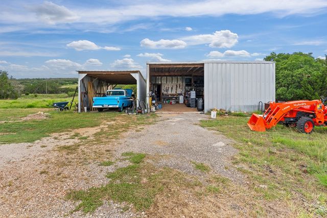 5996 RR 1376, Fredericksburg, TX 78624