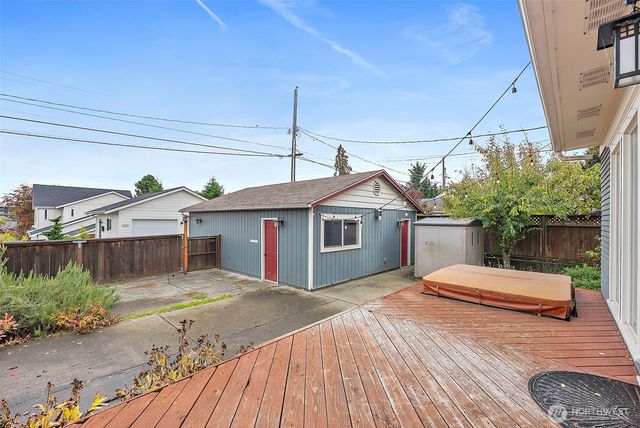 5207 N Pearl Street, Ruston, WA 98407