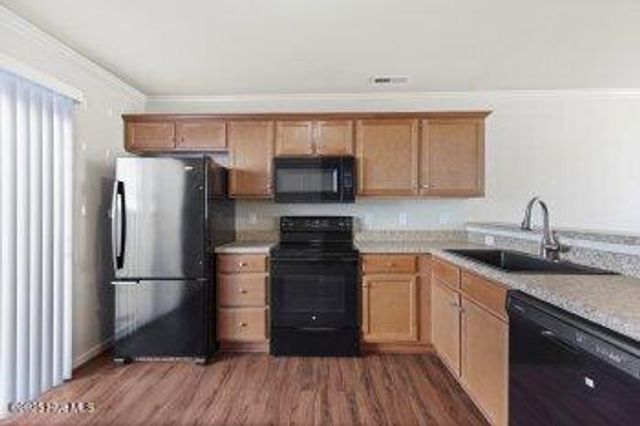 408 Sullivan Loop Road, Midway Park, NC 28544