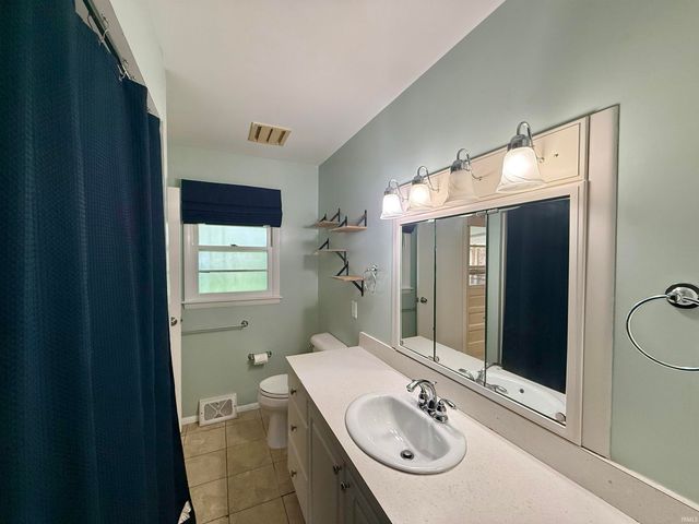 26 N Fairlawn Avenue, Evansville, IN 47711