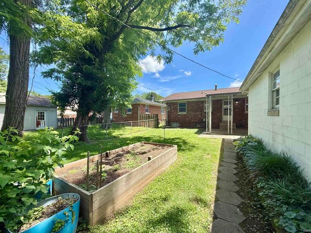 26 N Fairlawn Avenue, Evansville, IN 47711