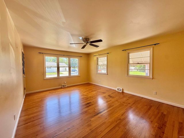 26 N Fairlawn Avenue, Evansville, IN 47711