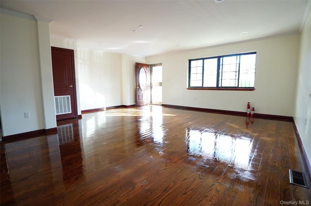 25-29 Butler Street 1 FL, East Elmhurst, NY 11369