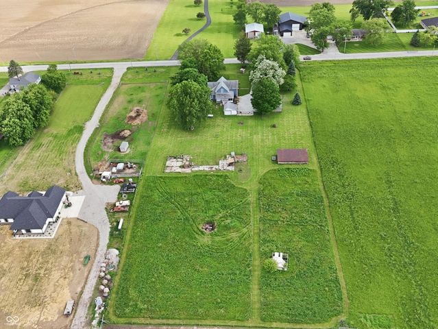 780 W 236th Street, Sheridan, IN 46069