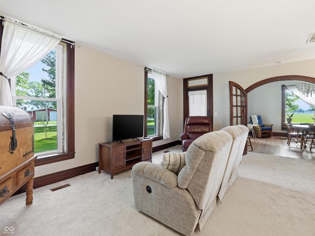 780 W 236th Street, Sheridan, IN 46069