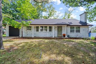 2306 WOODRIDGE RD, Columbia, MO 65203
