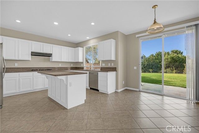 768 Samantha, Corona, CA 92879