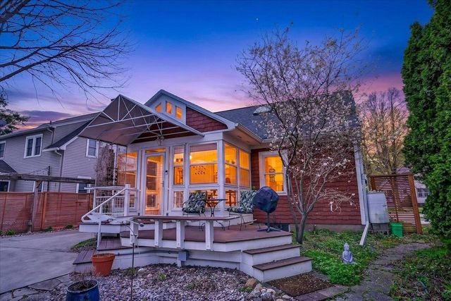 718 W Lakeside Street, Madison, WI 53715