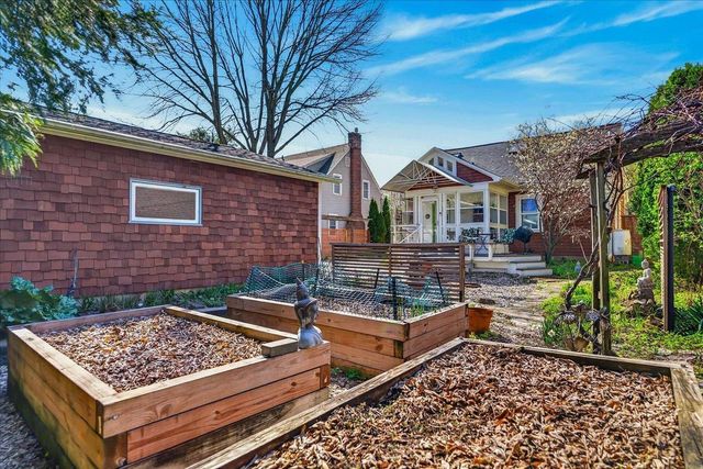 718 W Lakeside Street, Madison, WI 53715