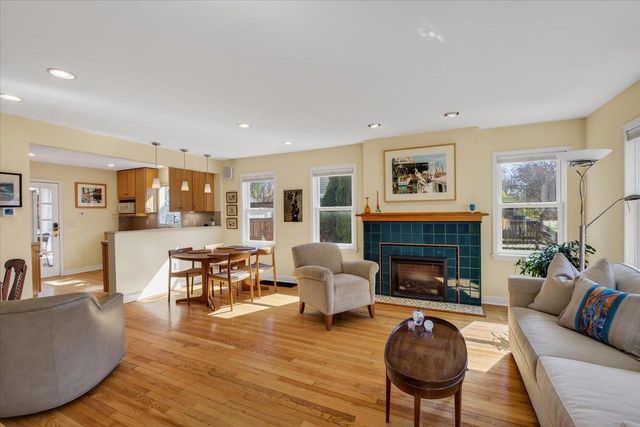 718 W Lakeside Street, Madison, WI 53715