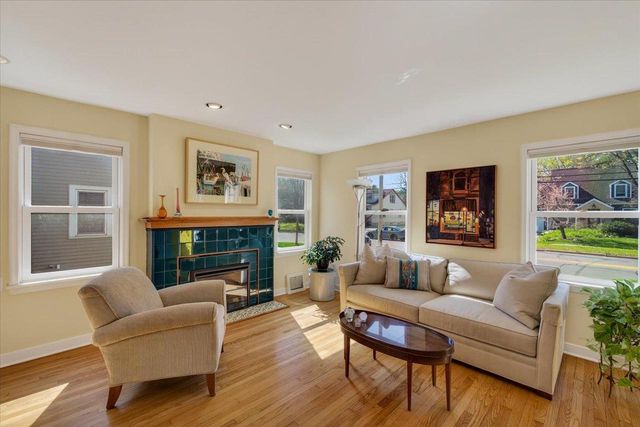 718 W Lakeside Street, Madison, WI 53715