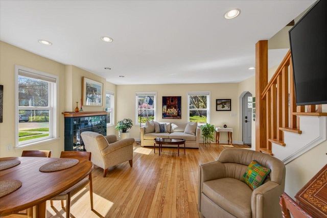 718 W Lakeside Street, Madison, WI 53715