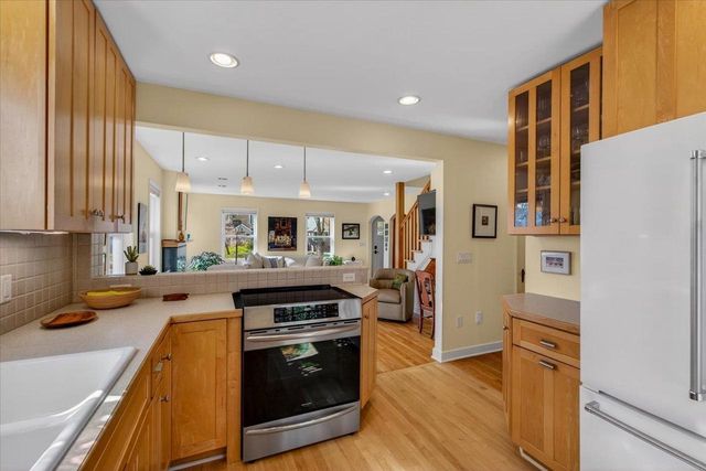 718 W Lakeside Street, Madison, WI 53715