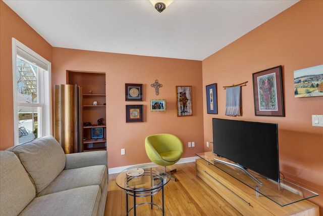 718 W Lakeside Street, Madison, WI 53715