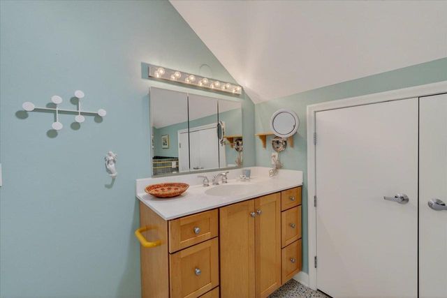 718 W Lakeside Street, Madison, WI 53715