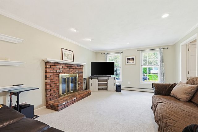37 Jillson Cir, Milford, MA 01757