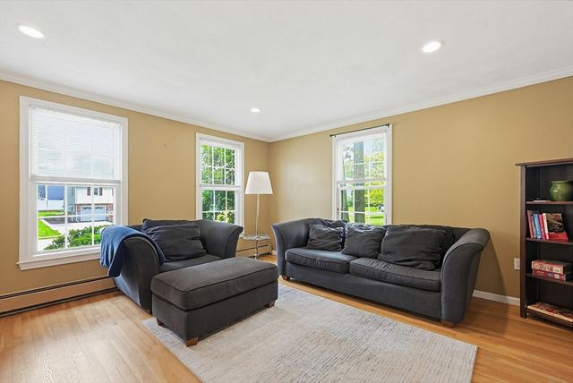 37 Jillson Cir, Milford, MA 01757