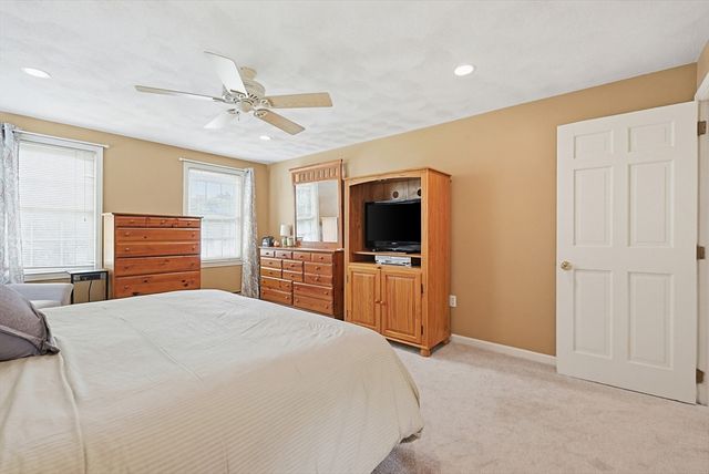 37 Jillson Cir, Milford, MA 01757