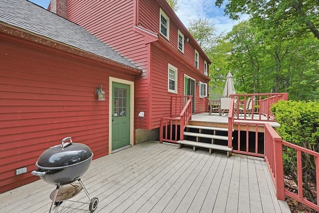 37 Jillson Cir, Milford, MA 01757