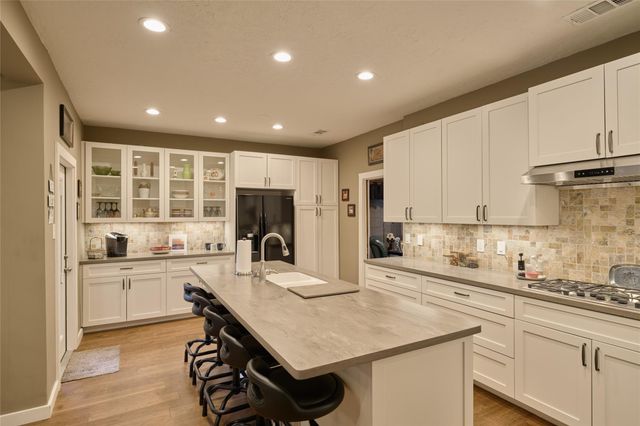 9 Huntsmans Horn Circle, The Woodlands, TX 77380