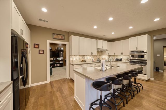 9 Huntsmans Horn Circle, The Woodlands, TX 77380