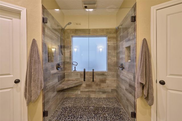 9 Huntsmans Horn Circle, The Woodlands, TX 77380