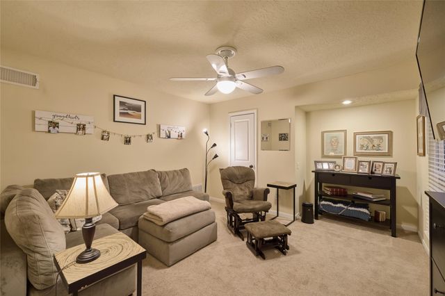 9 Huntsmans Horn Circle, The Woodlands, TX 77380