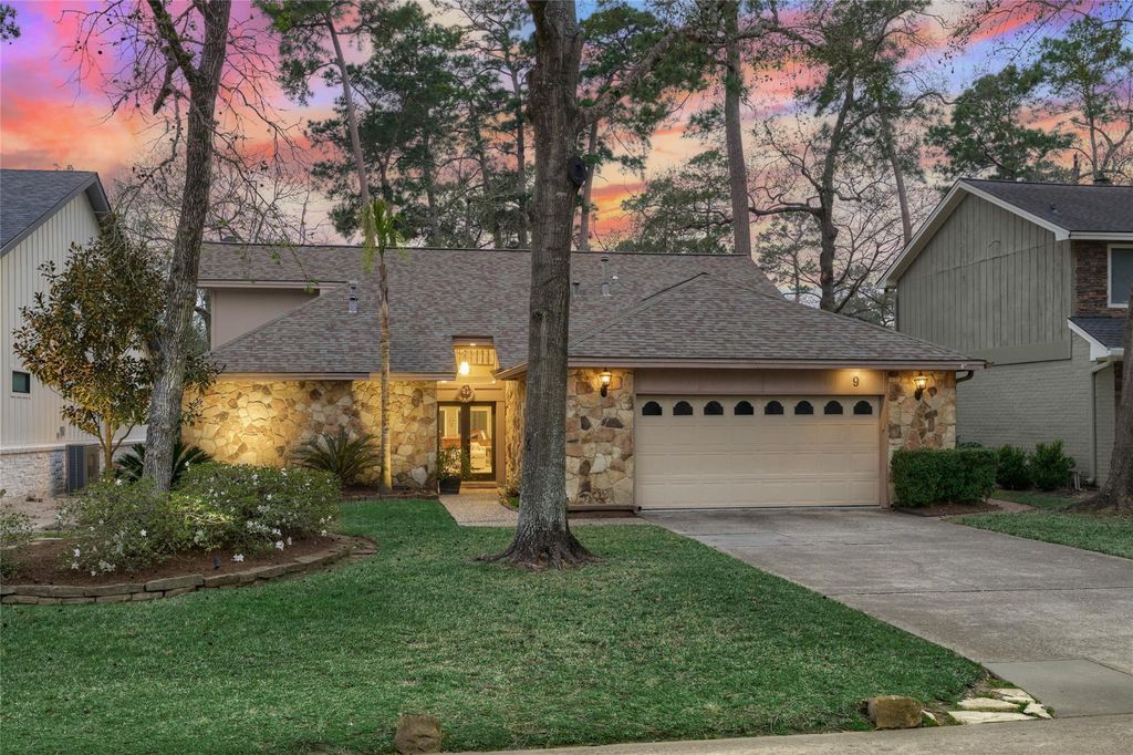 9 Huntsmans Horn Circle, The Woodlands, TX 77380