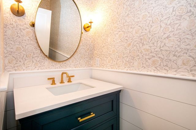 615 Keene Street, Duxbury, MA 02332