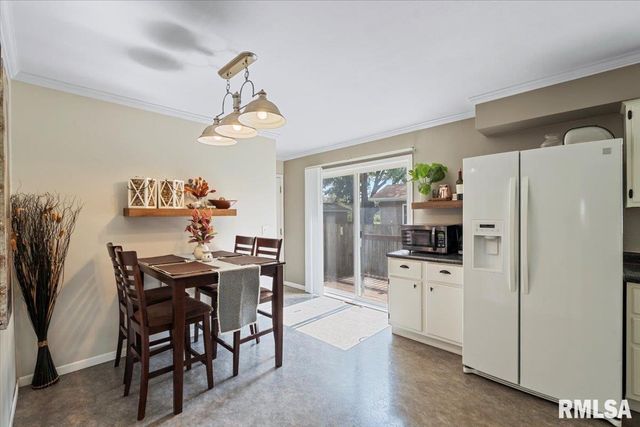 2223 W 34TH Street, Davenport, IA 52806