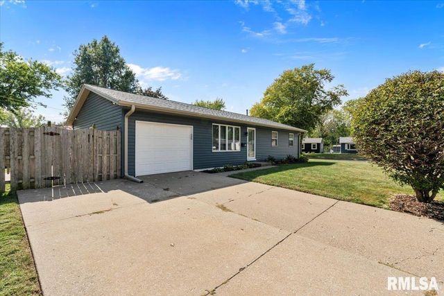 2223 W 34TH Street, Davenport, IA 52806