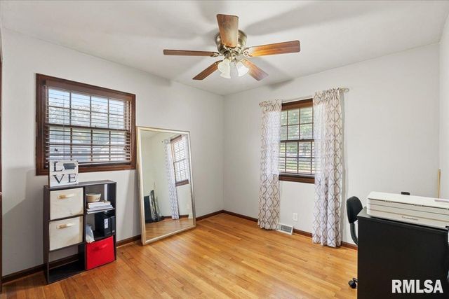 2223 W 34TH Street, Davenport, IA 52806