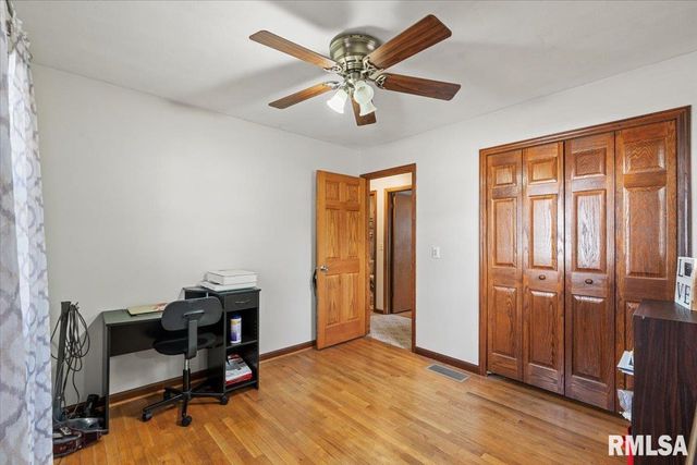 2223 W 34TH Street, Davenport, IA 52806