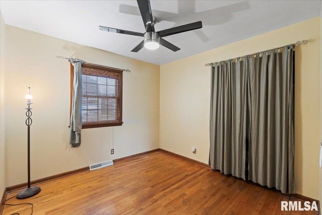 2223 W 34TH Street, Davenport, IA 52806