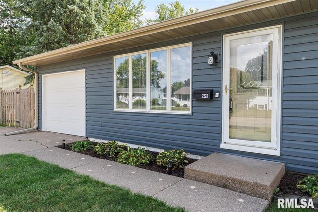 2223 W 34TH Street, Davenport, IA 52806
