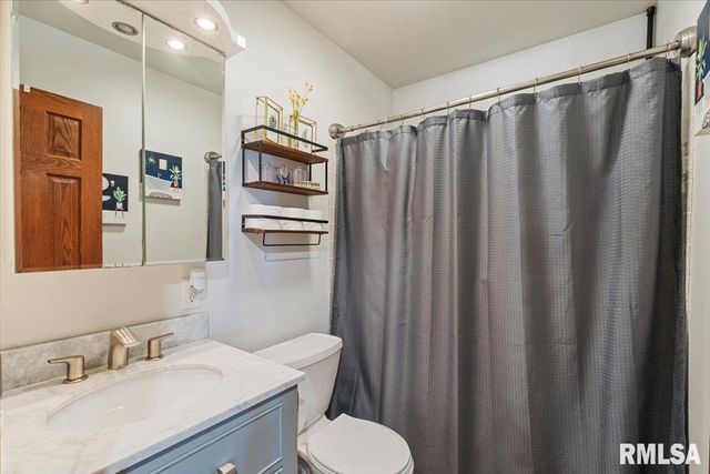 2223 W 34TH Street, Davenport, IA 52806