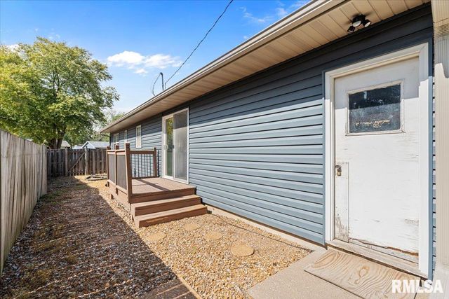 2223 W 34TH Street, Davenport, IA 52806