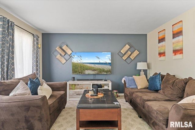 2223 W 34TH Street, Davenport, IA 52806